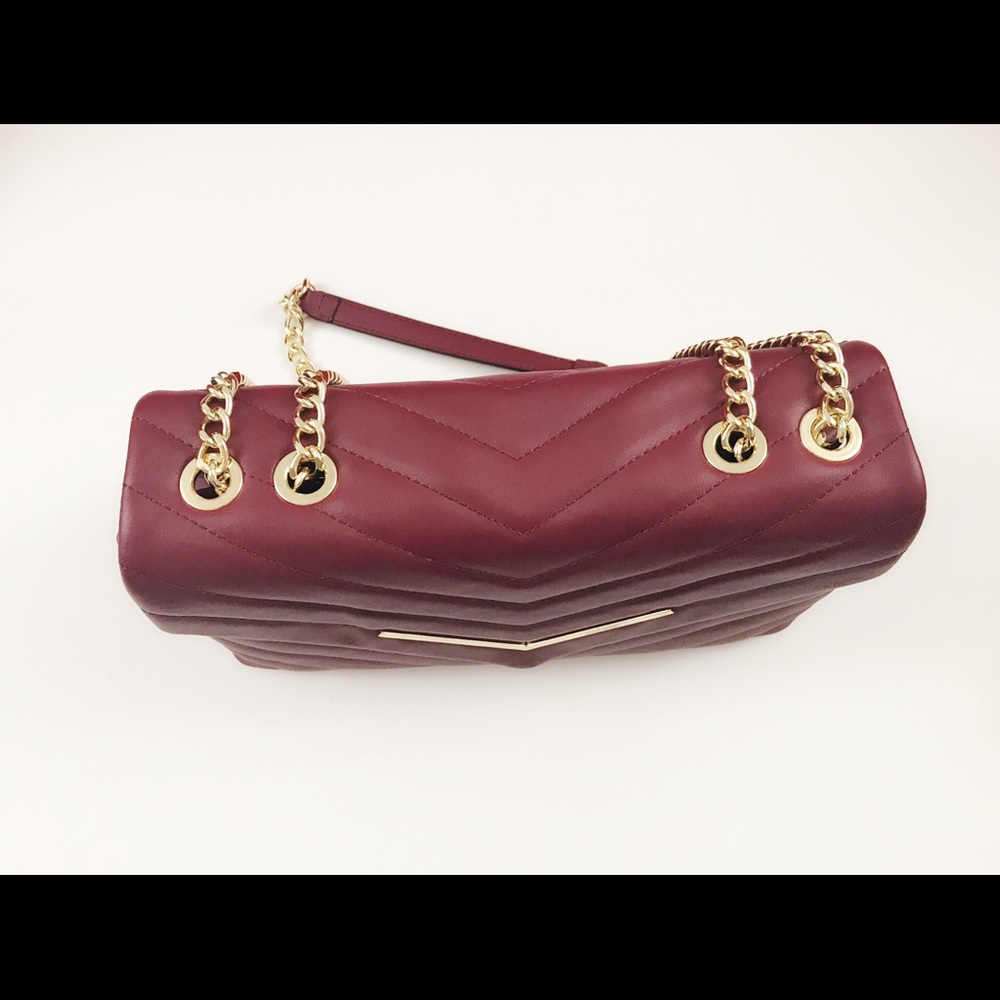 NINE WEST CLARET GOLD CHAIN/LEATHER STRAP … - Picture 3 of 7